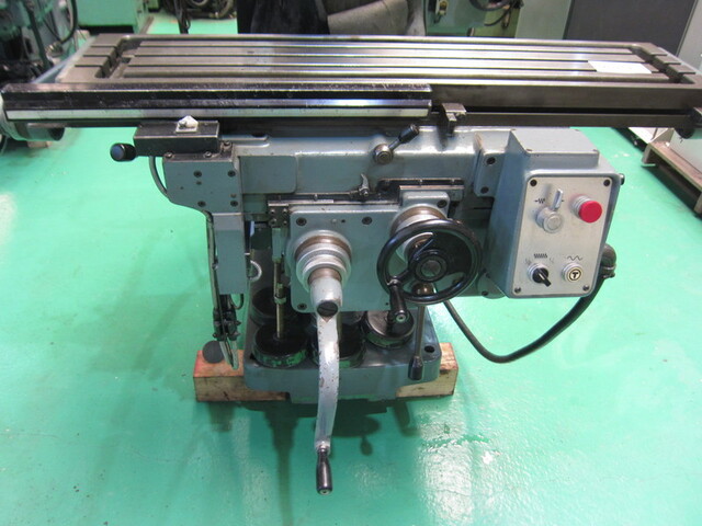 MAKINO KSJP-55 Vertical Milling Machine Image 3