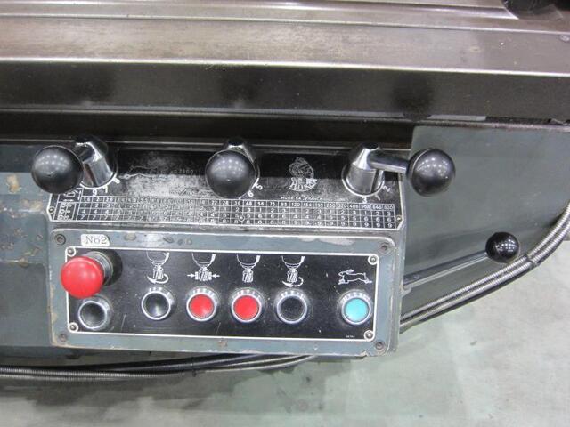 Huron (Hure) PU601 Vertical Milling Machine Image 4
