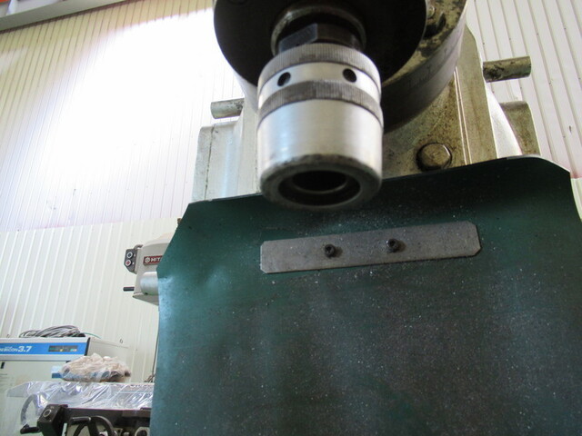 井上 　 Vertical Milling Machine Image 5