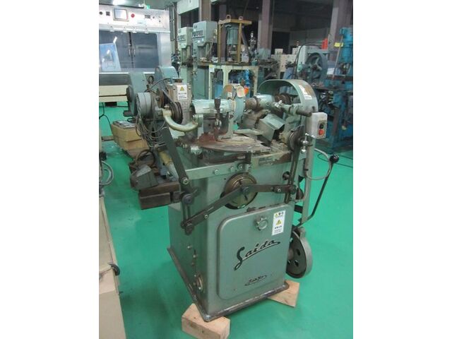 斉田精機  Tool Grinder Image 1