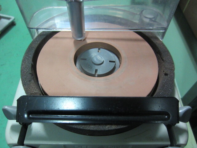 東芝 CS-180B 工具研削盤 の画像 3枚目