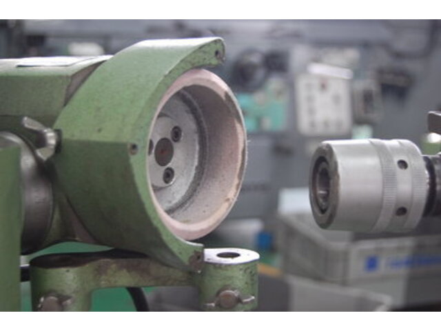 飯田鉄工所 GT-200EF Tool Grinder Image 3