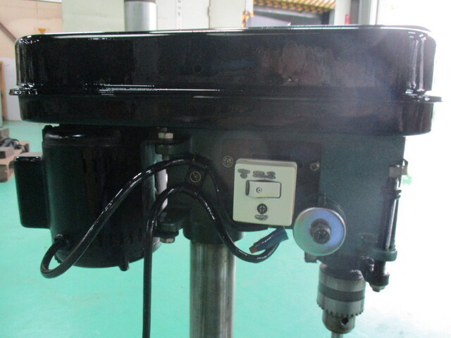 グレートツール GTTB-13 Desktop Drilling Machine Image 6