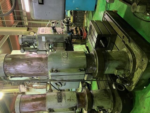 RE-1250A ラジアルボール盤 の画像 1枚目