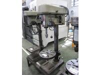 Kitagawa KDT-410 Desktop Drilling Machine N11251 Image