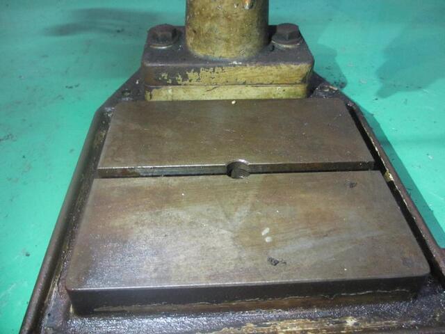  BTO-263 Desktop Drilling Machine Image 5