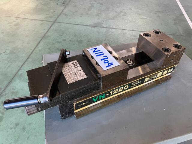 津田駒工業 VN-1220 バイス の画像 1枚目