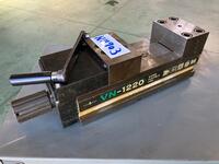 津田駒工業 VN-1220 バイス N11703 の画像