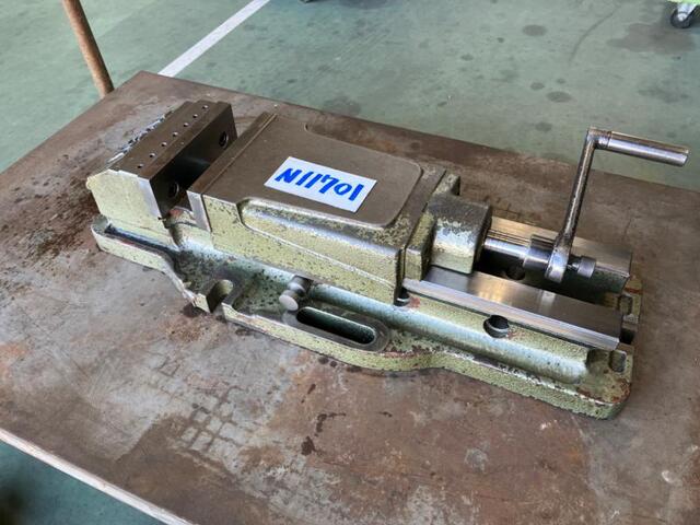 TAKEDA MACHINE TOOLS  Vice Image 1