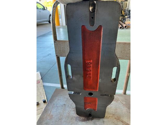 TAKEDA MACHINE TOOLS  Vice Image 5
