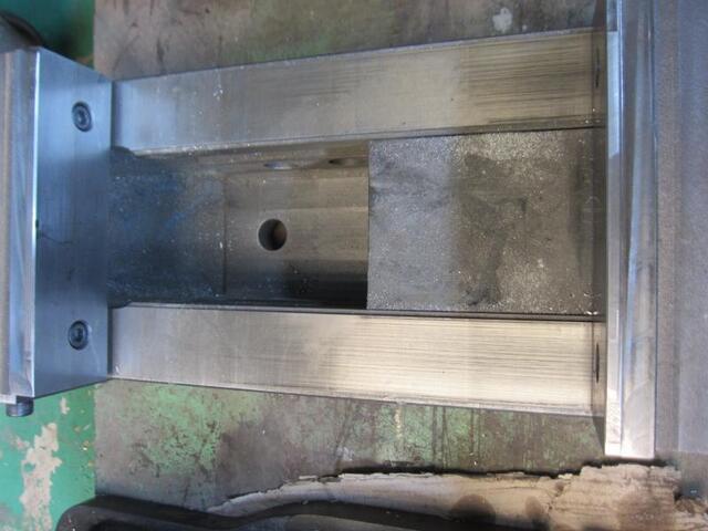 TAKEDA MACHINE TOOLS RTV-200 Vice Image 3