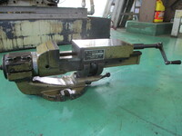 TAKEDA MACHINE TOOLS 100HVUI Vice N5576 Image