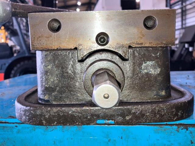 NABEYA E-275 Vice Image 5