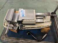 津田駒工業 　 バイス N11298 の画像