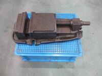 津田駒工業  バイス N9499 の画像
