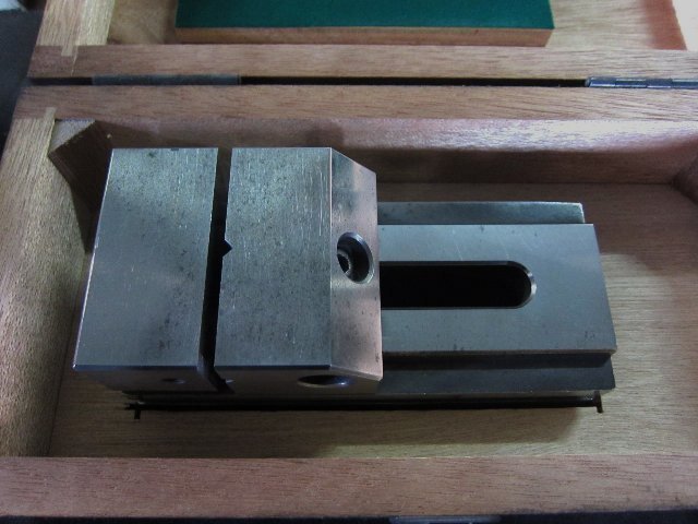 JAPAN AUTOMATIC MACHINE WS80 Vice Image 1