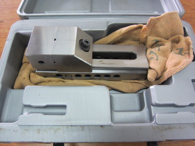   VA-50 Vice Image 1
