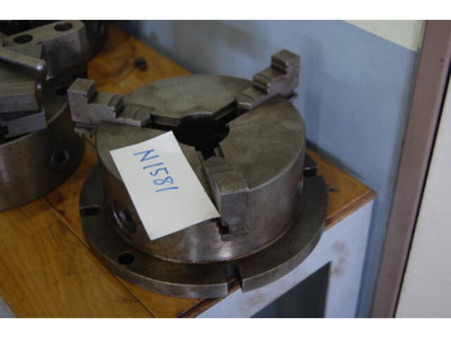 Kitagawa 三つ爪スクロールチャック Lathe Chuck Image 1