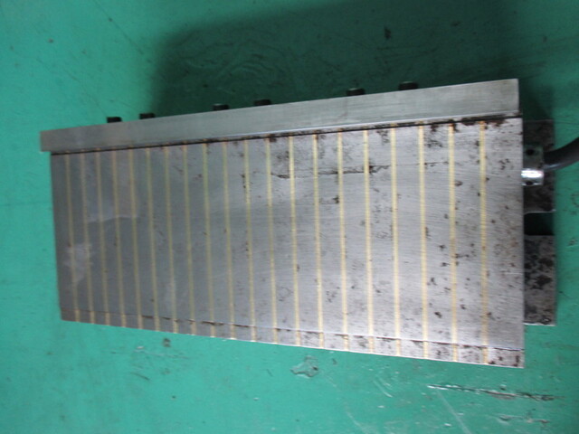 FUJI JIKOH EFA125×300J4 Magnet Chuck Image 3
