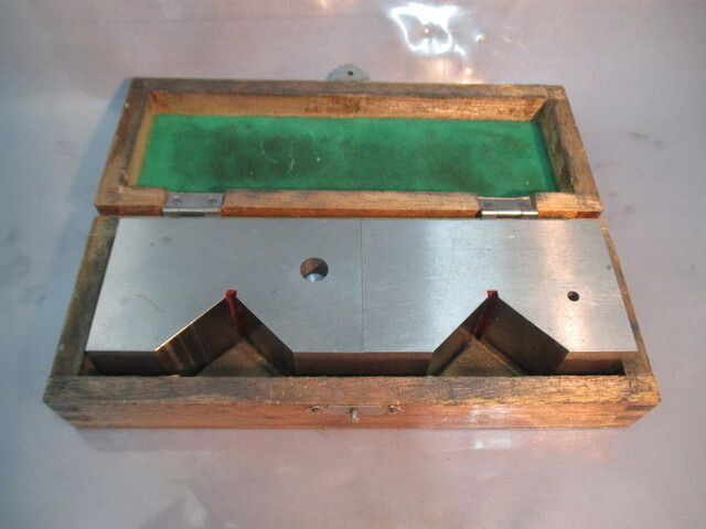   Stand/Stage Image 3