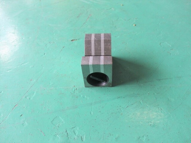  KM-V-1 Stand/Stage Image 1