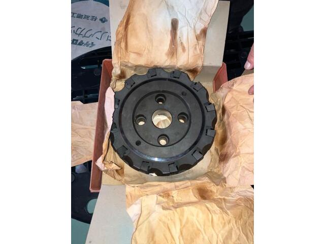 Sumitomo Electric Industries DPG4250R Milling Cutter Image 1