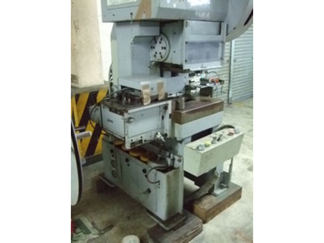 YAMADA DOBBY SP-15CS-E C-Frame Press Image 4