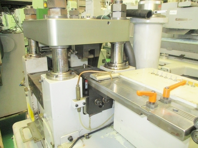 能率機械製作所 LEM-3205C Hydraulic Press Image 3