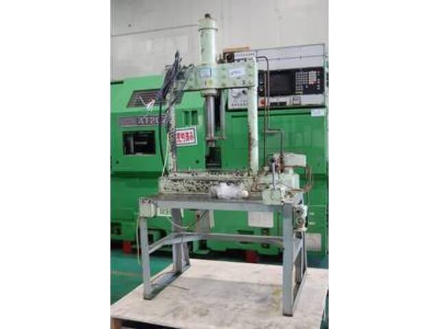   油圧プレス Hydraulic Press Image 1