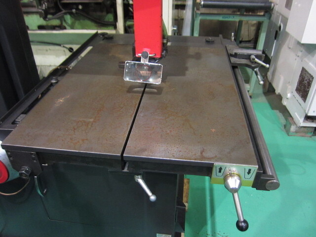 AMADA VA-400 Contour Machine Image 3