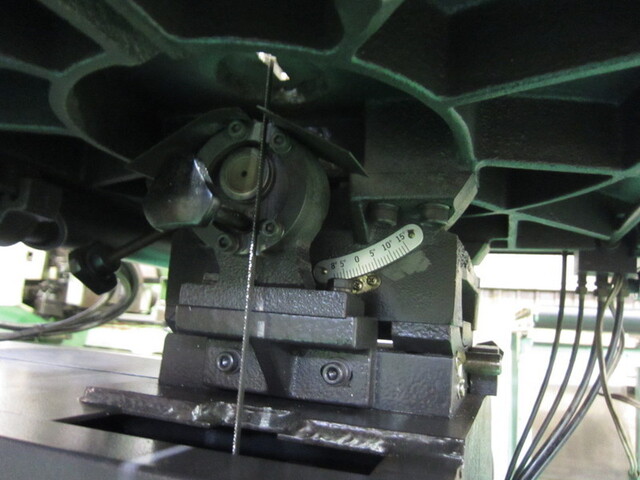 AMADA VA-400 Contour Machine Image 6