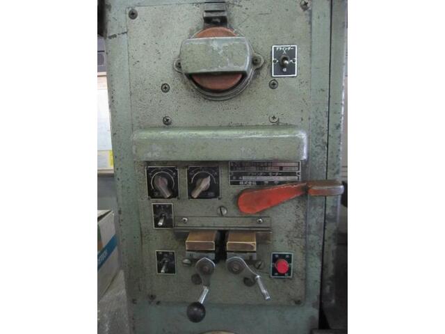 AMADA V-400 Contour Machine Image 3