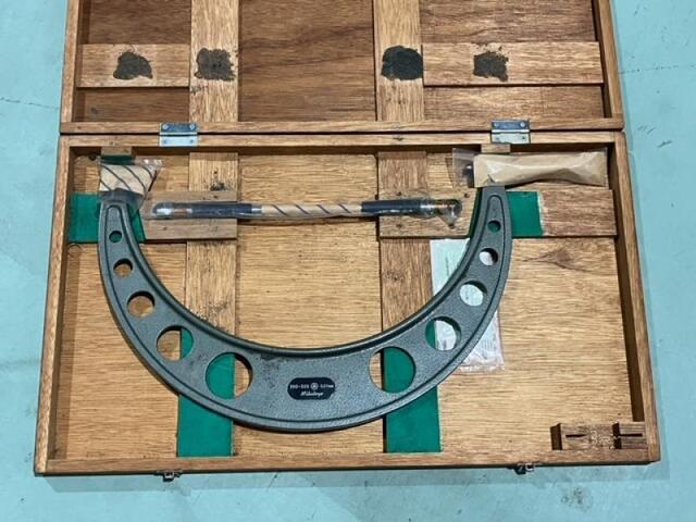 Mitutoyo OM-325 Micrometer (Outer) Image 1