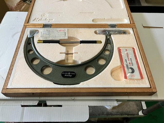 Mitutoyo OM-250 Micrometer (Outer) Image 1