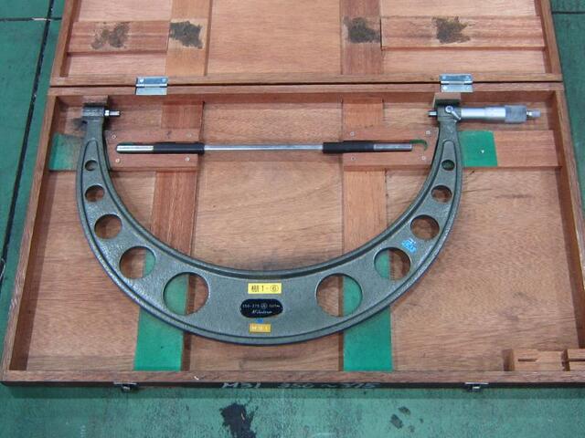 Mitutoyo OM-375(103-151) Micrometer (Outer) Image 1