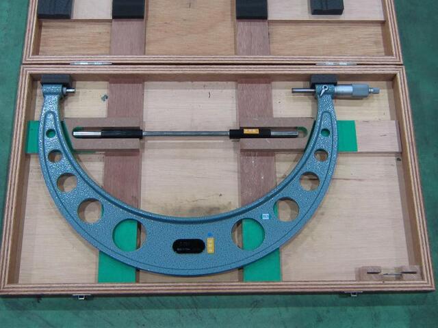 Mitutoyo OM-350(103-150) Micrometer (Outer) Image 1