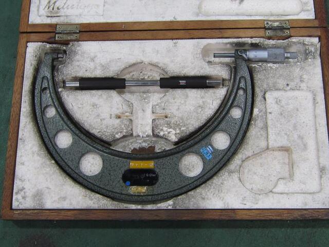 Mitutoyo OM-225(103-145A) Micrometer (Outer) Image 1