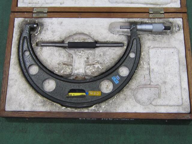 Mitutoyo OM-200(103-144) Micrometer (Outer) Image 1