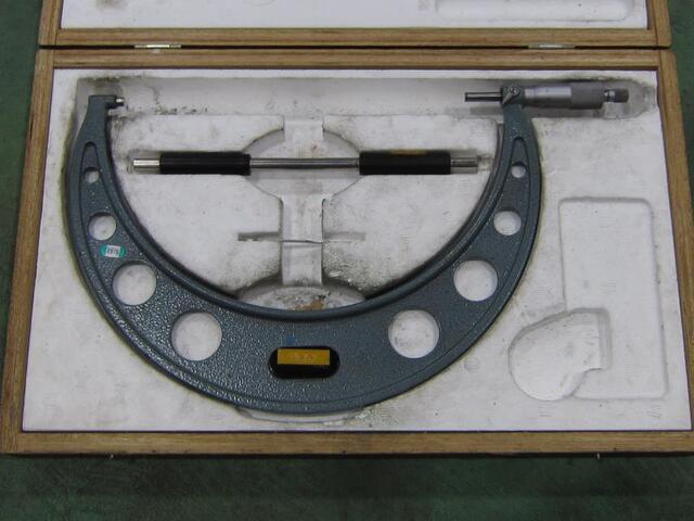 Mitutoyo OM-250(103-146) Micrometer (Outer) Image 1