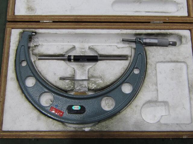 Mitutoyo OM-200(103-144) Micrometer (Outer) Image 1
