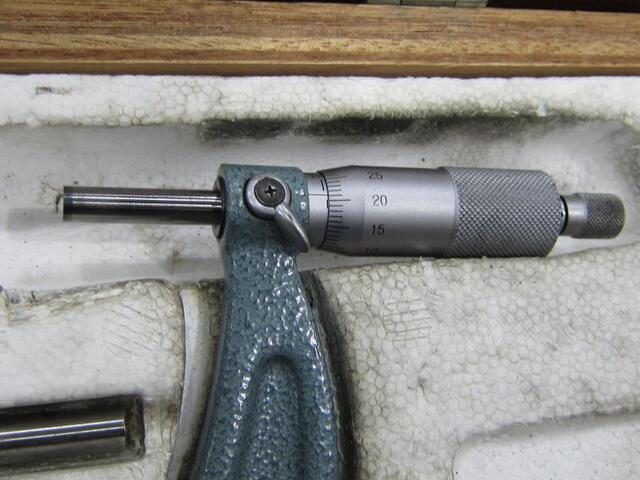 Mitutoyo OM-200(103-144) Micrometer (Outer) Image 3