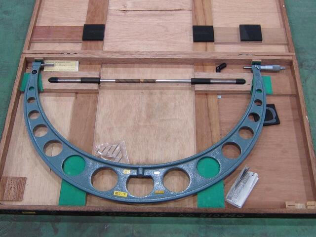 Mitutoyo OM-625(103-161) Micrometer (Outer) Image 1