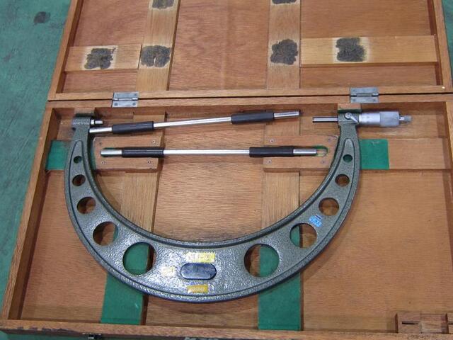 Mitutoyo OM-325(103-149) Micrometer (Outer) Image 1