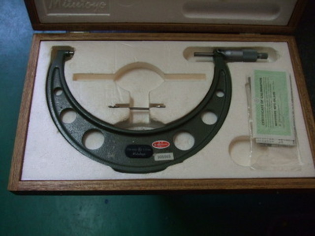 Mitutoyo OM-200 Micrometer (Outer) Image 1