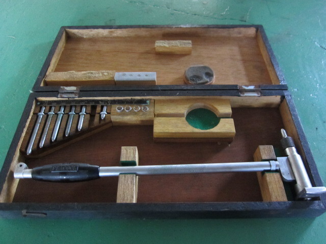  100-160mm Cylinder Image 1