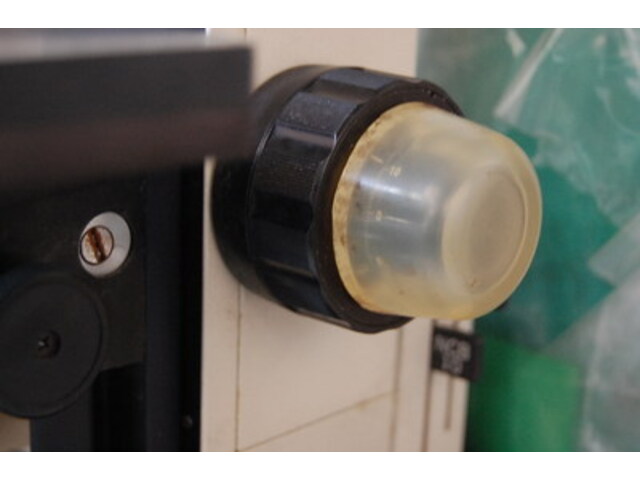  OPTIPHOT Microscope Image 4