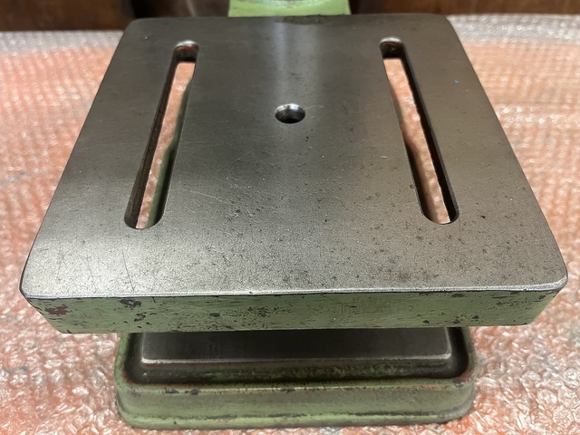KIRA KRT-10 Desktop Drilling Machine Image 4