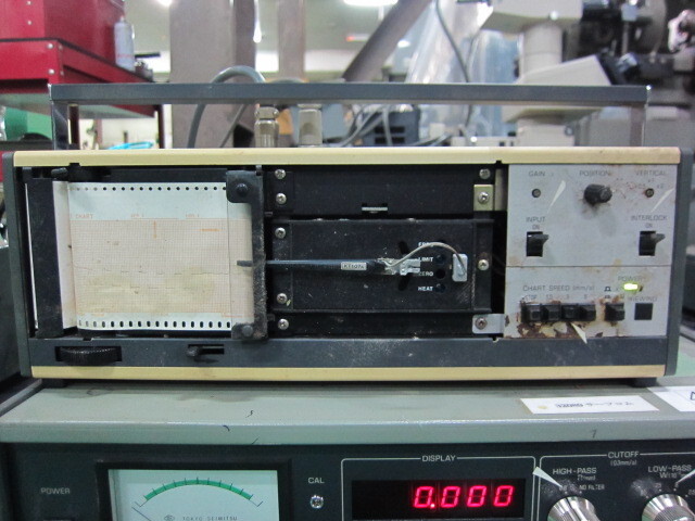 TOKYO SEIMITSU surfcom900B Projector Image 4