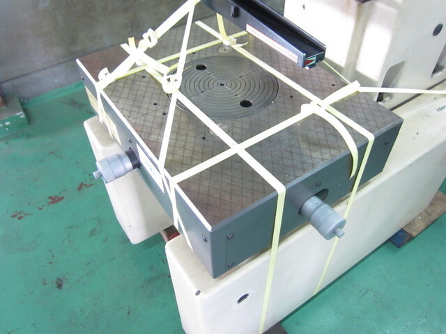 TOKYO SEIMITSU RONDCOM70B-550 Projector Image 3