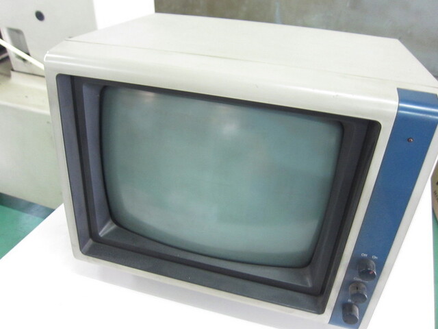 TOKYO SEIMITSU RONDCOM70B-550 Projector Image 6